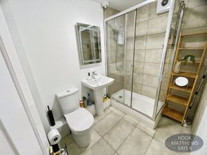 Photo 8- click for photo gallery